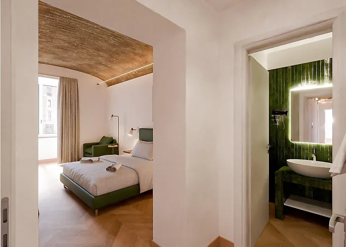 Urban Vatican 招待所 4*