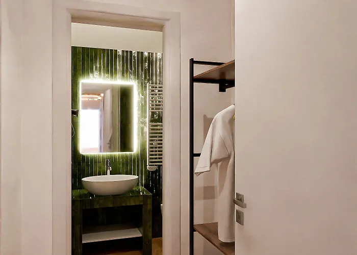 Urban Vatican 招待所 4*